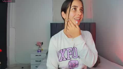 derly_cuervo703031 online show from 10.27.25