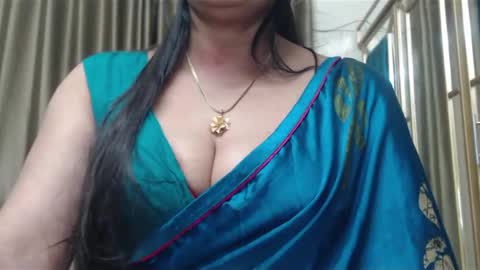 Maisa online show from 02.02.25