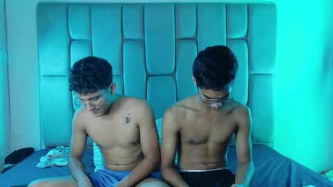 Snapshot of desire4duo chatting on 02.28.26 desire4duo online show from 02.28.26