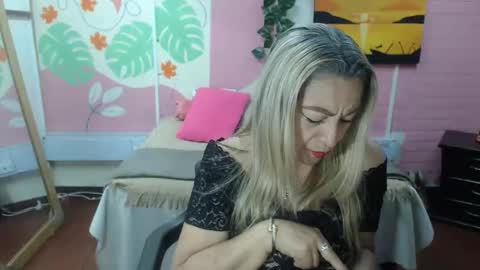 VALERIA online show from 10.04.25
