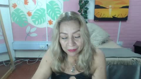 Snapshot of desire_latin chatting on 07.20.26 VALERIA online show from 07.20.26