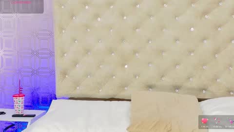 Sara Desire online show from 01.12.26