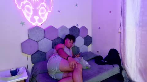 TORI AND MR. BEAR online show from 01.05.25