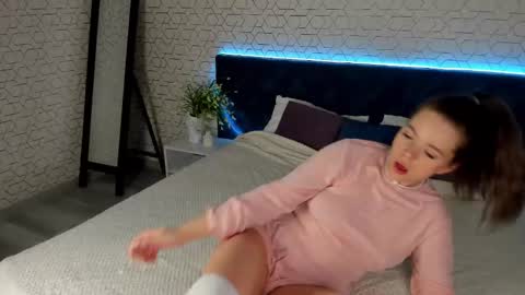 Gill online show from 02.12.26