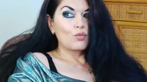 HellenMoon online show from 09.14.25