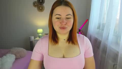 Snapshot of desirelayla chatting on 03.07.25 LAYLA online show from 03.07.25