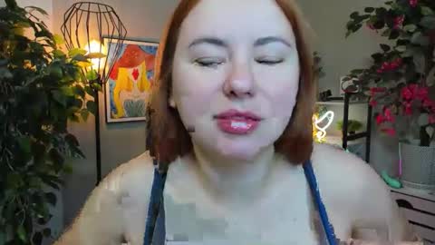 Snapshot of desirelayla chatting on 10.04.25 LAYLA online show from 10.04.25