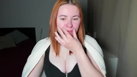 Snapshot of desirelayla chatting on 05.13.26 LAYLA online show from 05.13.26