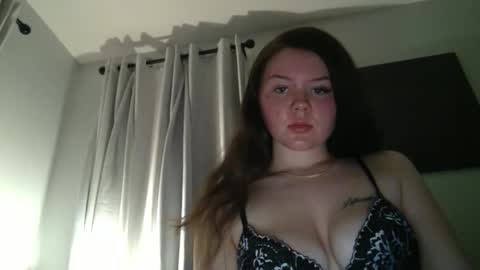 Snapshot of destiny4real88 chatting on 10.28.25 destiny4real88 online show from 10.28.25