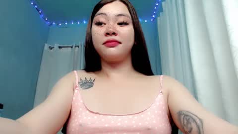 Snapshot of destinyroxie chatting on 12.11.24 ROXIE  online show from 12.11.24