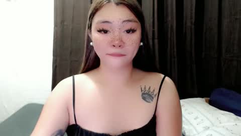 Snapshot of destinyroxie chatting on 11.03.25 ROXIE  online show from 11.03.25