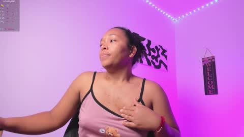 desty_y online show from 10.28.25