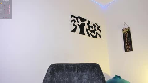 desty_y online show from 11.13.25