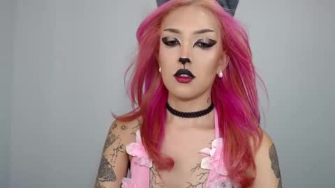 Snapshot of devil_blood chatting on 10.31.25 Angel Boo and Adrian online show from 10.31.25