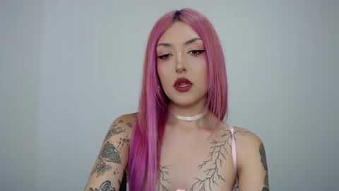 Snapshot of devil_blood chatting on 12.18.25 Angel Boo and Adrian online show from 12.18.25