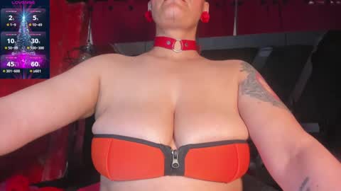 devil_taylorx online show from 12.19.24
