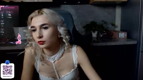 Kayla online show from 10.11.25