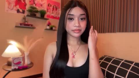 Devine Greyson online show from 10.30.25