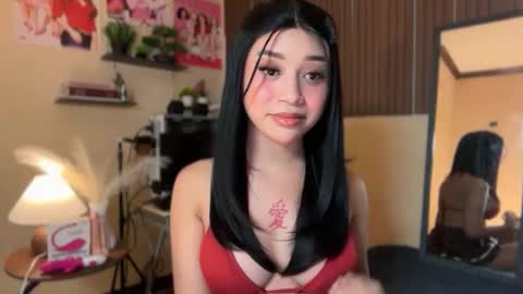 Snapshot of devine_goddessx chatting on 02.13.26 Devine Greyson online show from 02.13.26