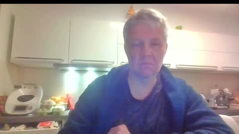 Snapshot of devon_nite chatting on 12.01.24 Devon online show from 12.01.24