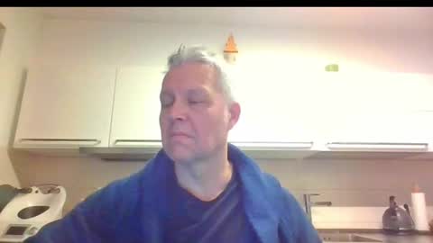 Snapshot of devon_nite chatting on 12.25.24 Devon online show from 12.25.24