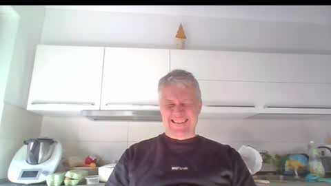 Snapshot of devon_nite chatting on 02.08.25 Devon online show from 02.08.25