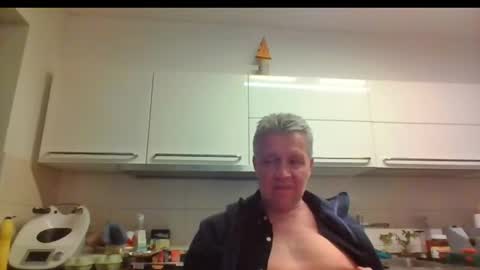 Snapshot of devon_nite chatting on 02.11.25 Devon online show from 02.11.25