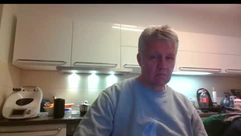 Snapshot of devon_nite chatting on 02.25.25 Devon online show from 02.25.25