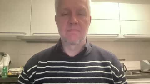 Snapshot of devon_nite chatting on 09.25.25 Devon online show from 09.25.25