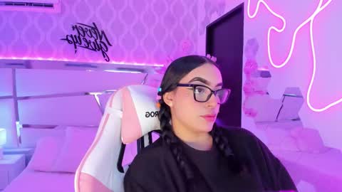 DevoraCook online show from 11.18.25