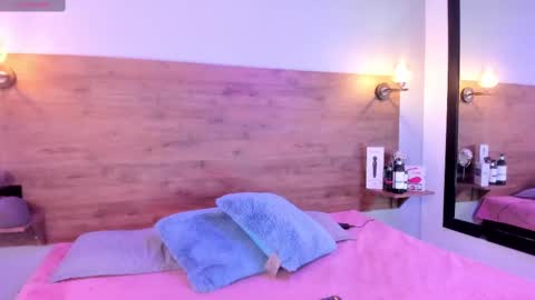 Snapshot of devoraevanss1 chatting on 10.30.25 Mrs Devora online show from 10.30.25