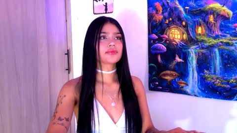 Snapshot of devours_fire chatting on 11.09.25 Sara 3 online show from 11.09.25