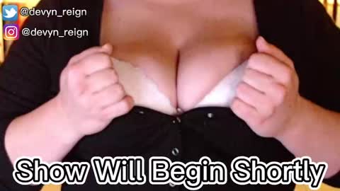 Devyn Reign online show from 09.21.25