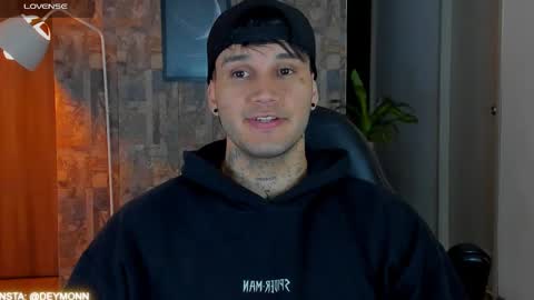 Snapshot of deymon_scott chatting on 02.22.26 JULIAN online show from 02.22.26