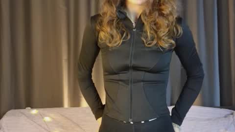 Snapshot of deyvessa chatting on 02.04.26 Kira online show from 02.04.26