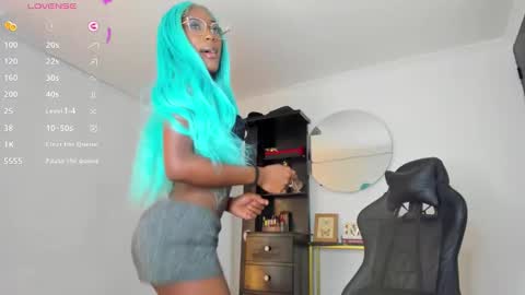 Snapshot of deyy_madisson chatting on 11.10.25 Madisson online show from 11.10.25