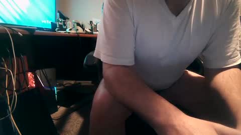 Snapshot of dfwgonewrong chatting on 02.02.25 dfwgonewrong online show from 02.02.25