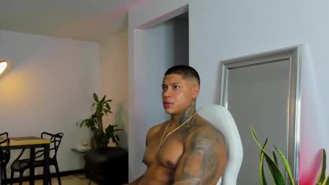 Snapshot of diagostone chatting on 01.11.25 Diego online show from 01.11.25
