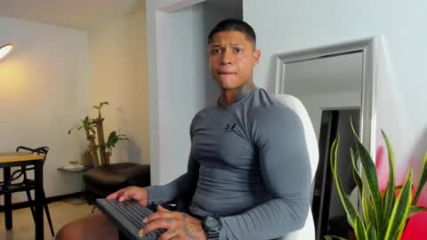 Snapshot of diagostone chatting on 02.08.25 Diego online show from 02.08.25