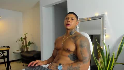 Snapshot of diagostone chatting on 02.10.25 Diego online show from 02.10.25