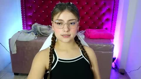 Snapshot of diamond_juliana_ chatting on 04.21.26 diamond_juliana_ online show from 04.21.26