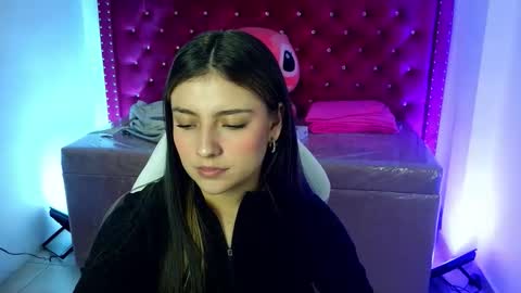Snapshot of diamond_juliana_ chatting on 04.28.26 diamond_juliana_ online show from 04.28.26