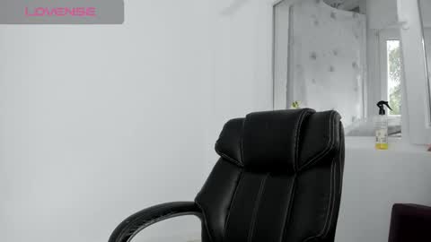 diamondkay_ online show from 10.09.25