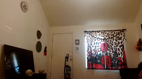 DiamondMonroeXo online show from 10.20.25