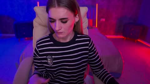 DiamondNina online show from 04.16.26