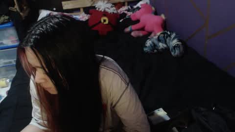 Snapshot of diana_smit_ chatting on 09.27.25 diana online show from 09.27.25