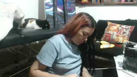 Snapshot of diana_smit_ chatting on 10.31.25 diana online show from 10.31.25