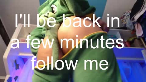 Snapshot of diana_smit_ chatting on 11.27.25 diana online show from 11.27.25