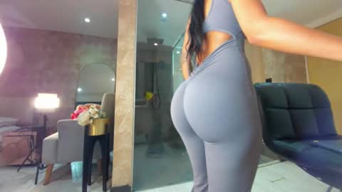 dianac1998 online show from 01.29.25