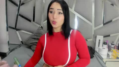 Snapshot of dianarous chatting on 01.09.25 dianarous online show from 01.09.25